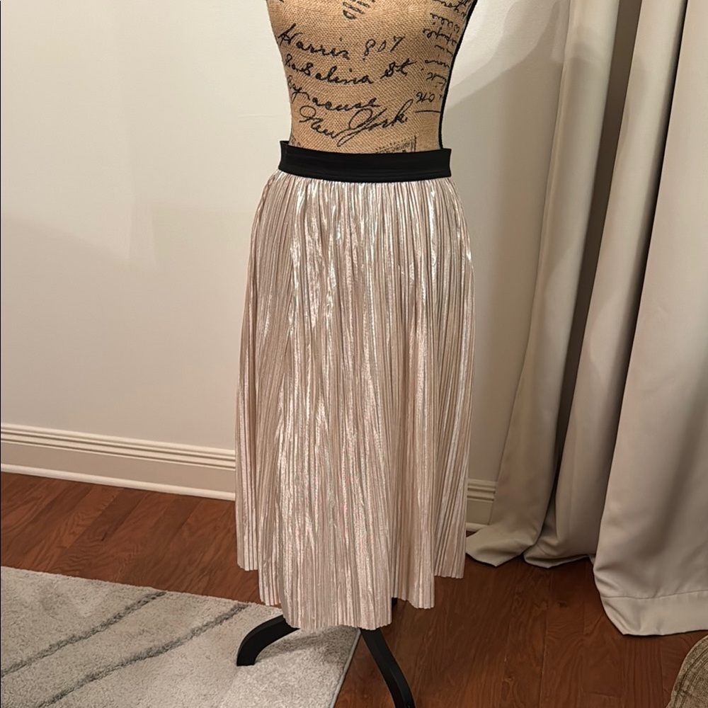 Metallic Gold Pleated Midi Skirt M